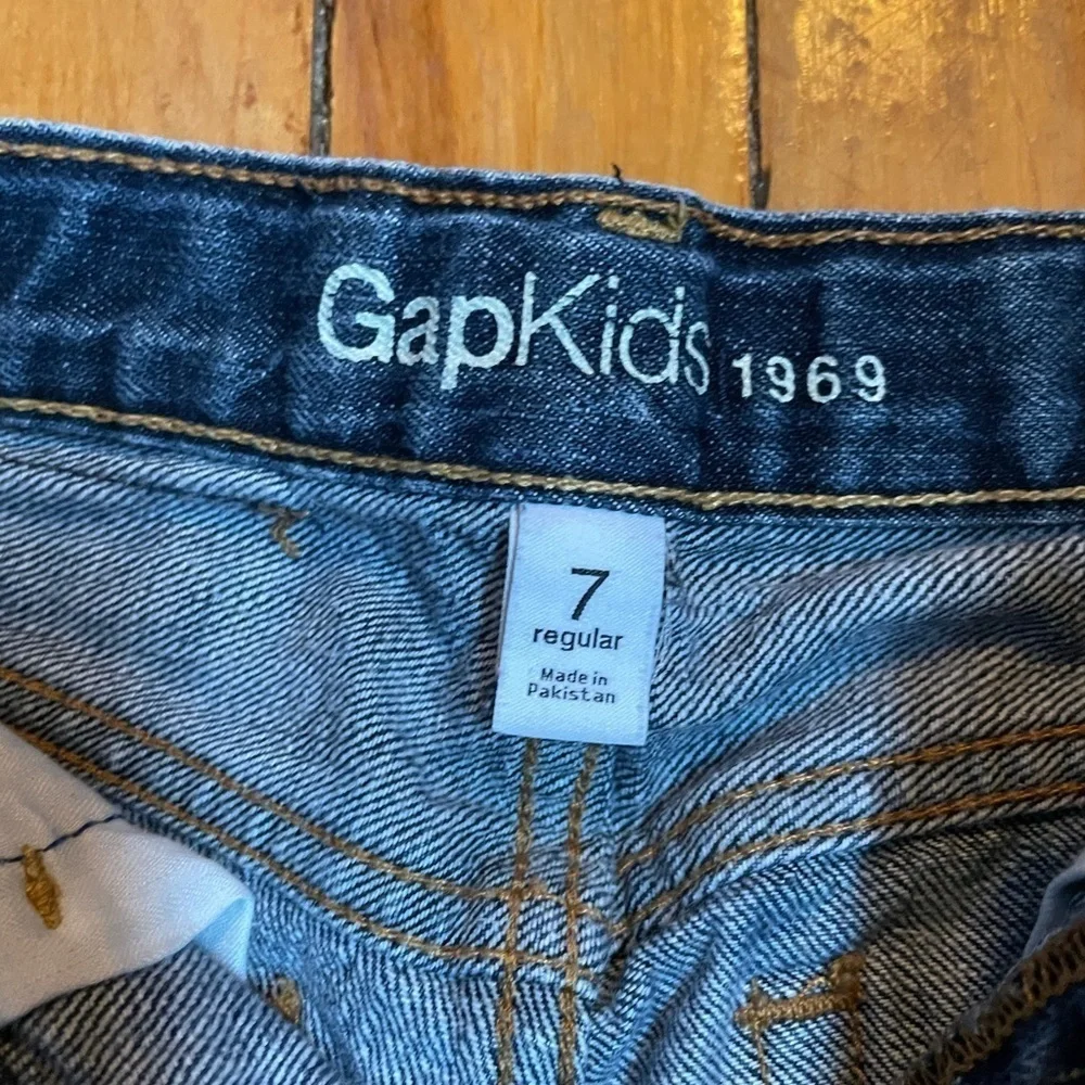 Euc Gap kids short jeans for boy size 7